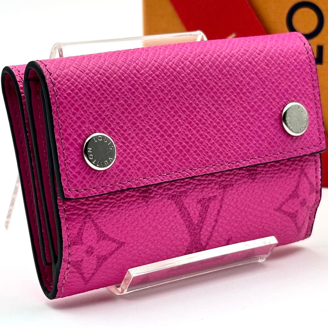 【極美品】ルイヴィトン タイガラマ ディスカバリー コンパクト 希少 ピンク