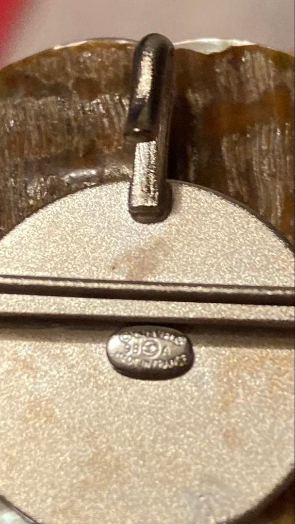 CHANEL カメリア　シェルブローチ