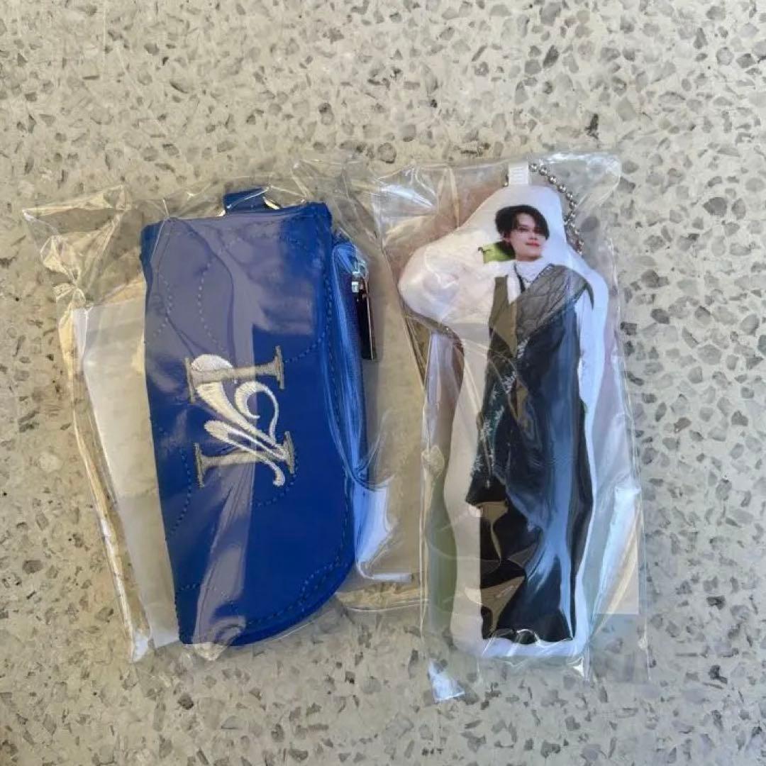 INI POPUPクッションキーホルダー リップケース