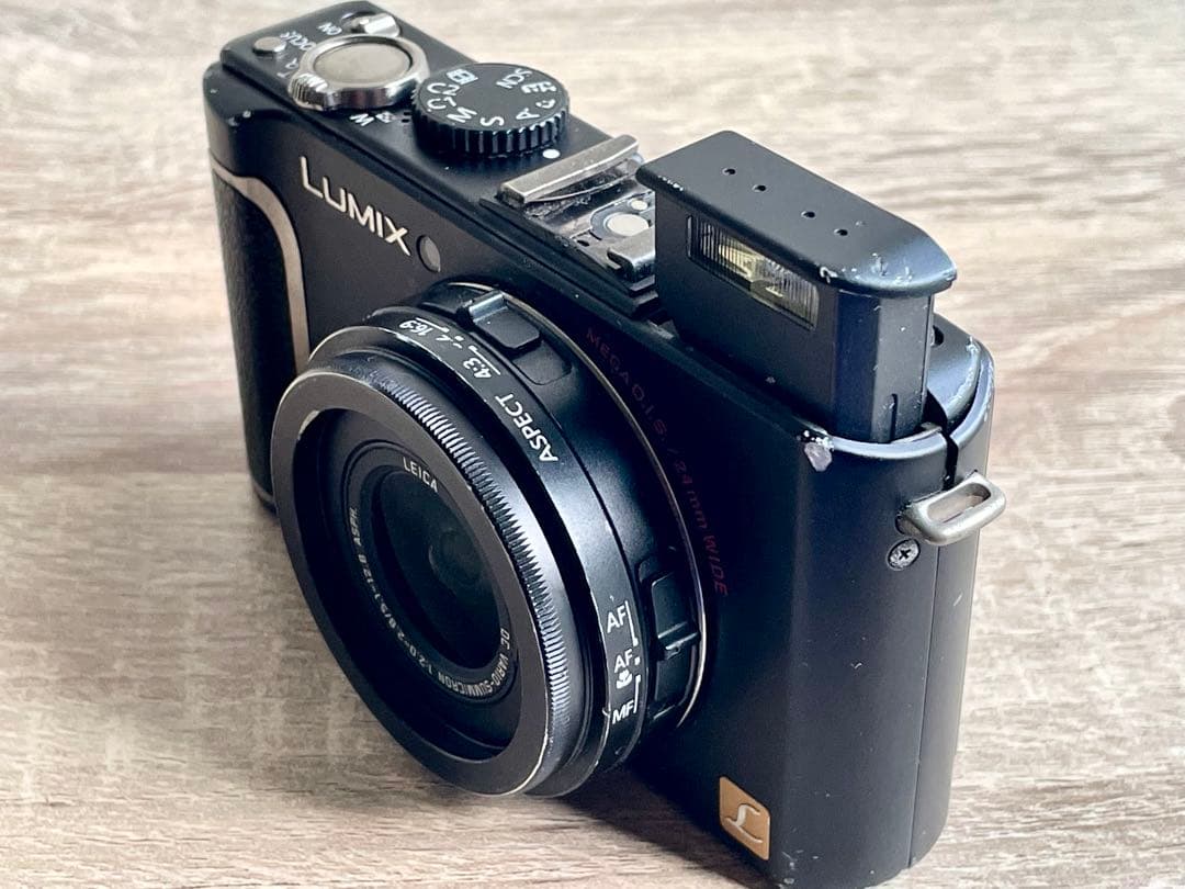 【ジャンク品】LUMIX DMC-LX3 コンパクトデジタルカメラ
