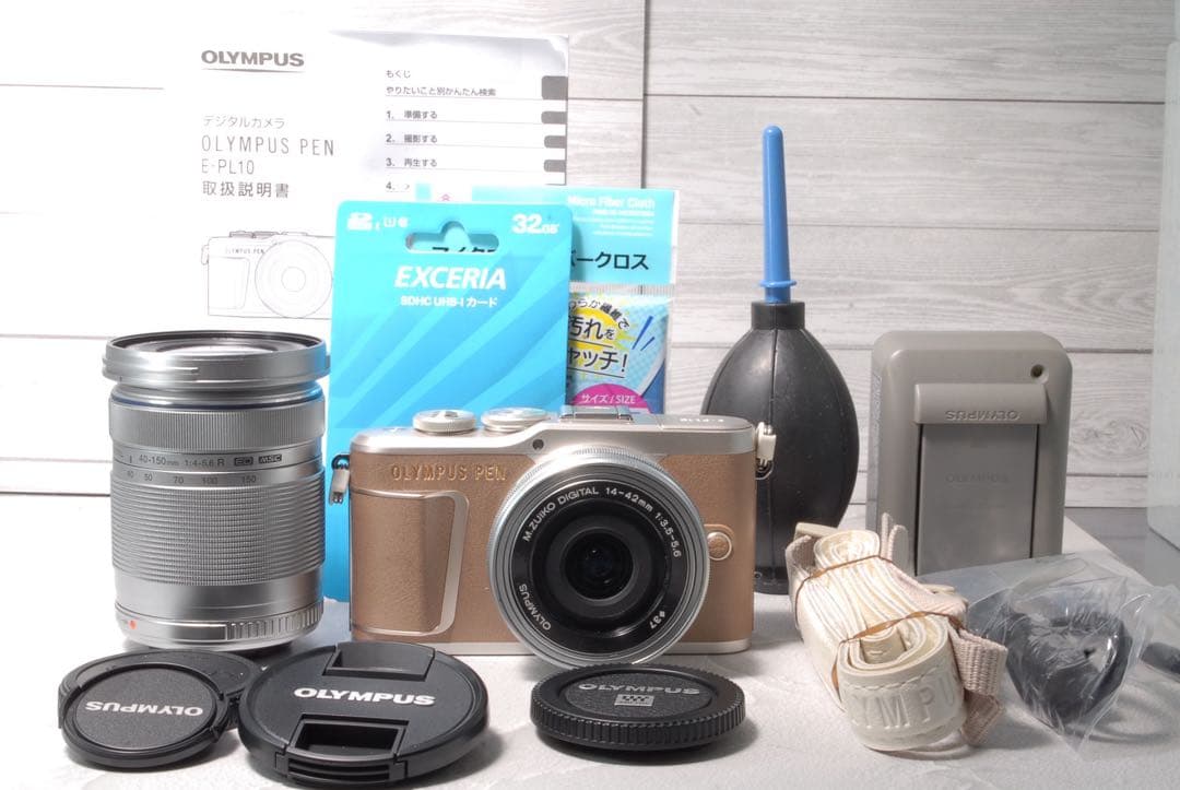 オリンパス PEN E-PL10 ダブルズームキット Wi-Fi対応機種 美品❣️