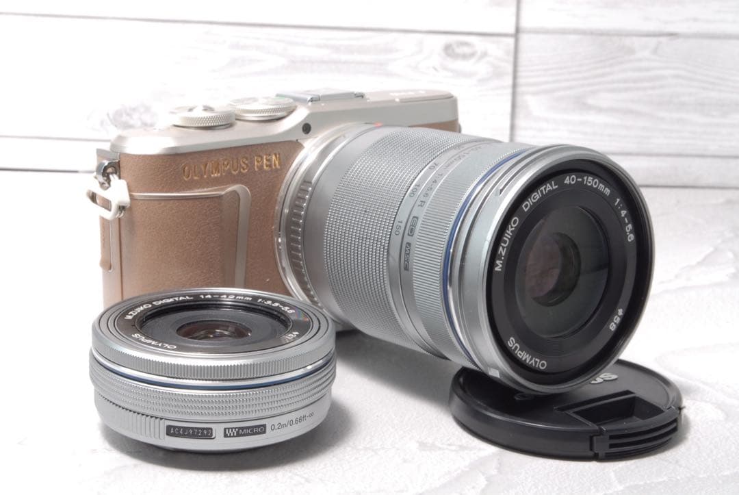 オリンパス PEN E-PL10 ダブルズームキット Wi-Fi対応機種 美品❣️