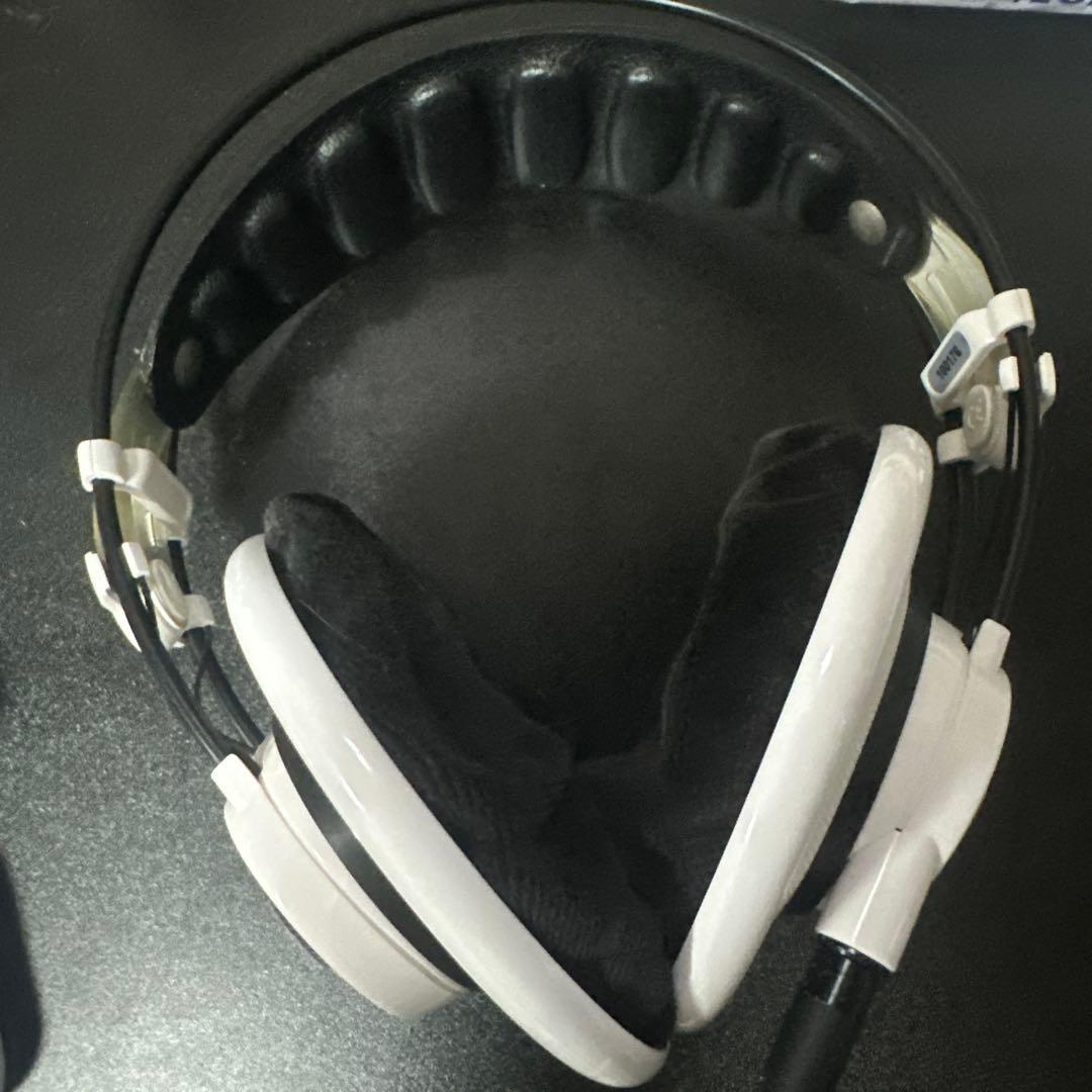 q701 ヘッドホン