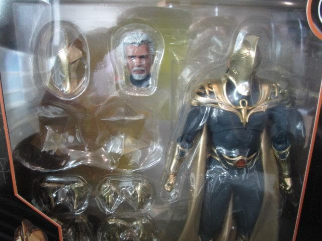 MAFEX No.244 BLACK ADAM Dr. FATE フィギュア