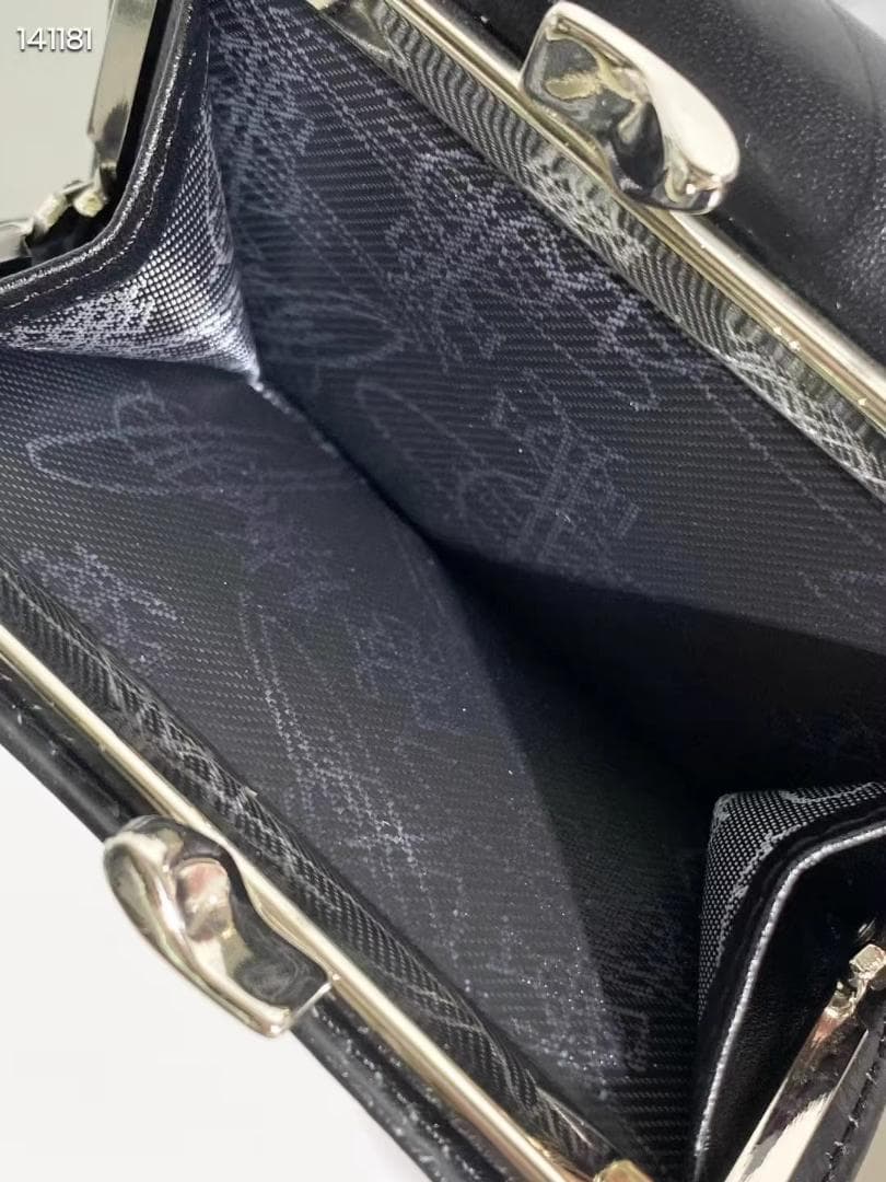 ブラック ヴィヴィアン柄 三つ折り財布-165