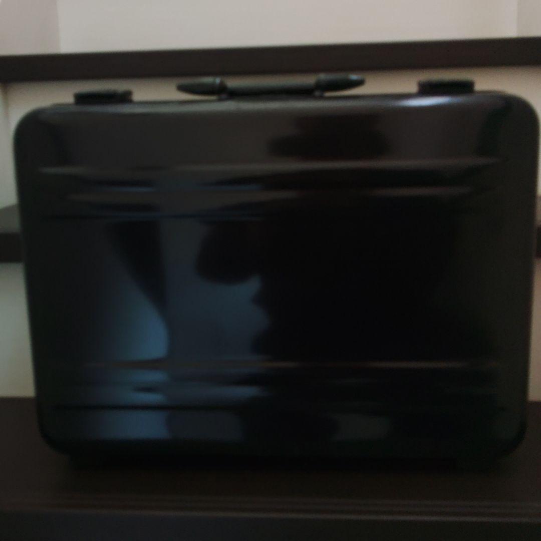 ZERO HALLIBURTON ブラックアメリカ製アルミ アタッシュケース