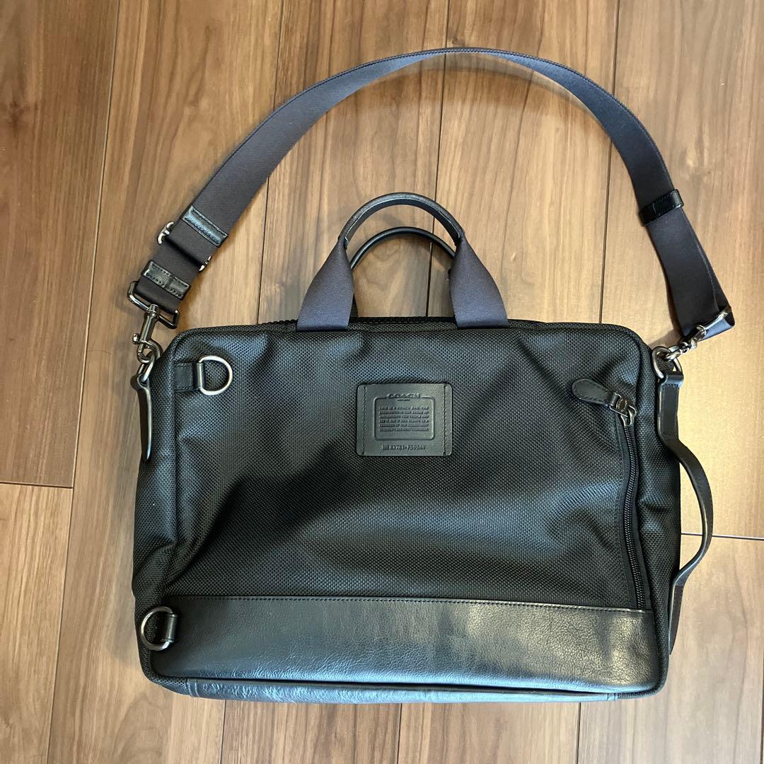 coach ３ウェイビジネスバッグ