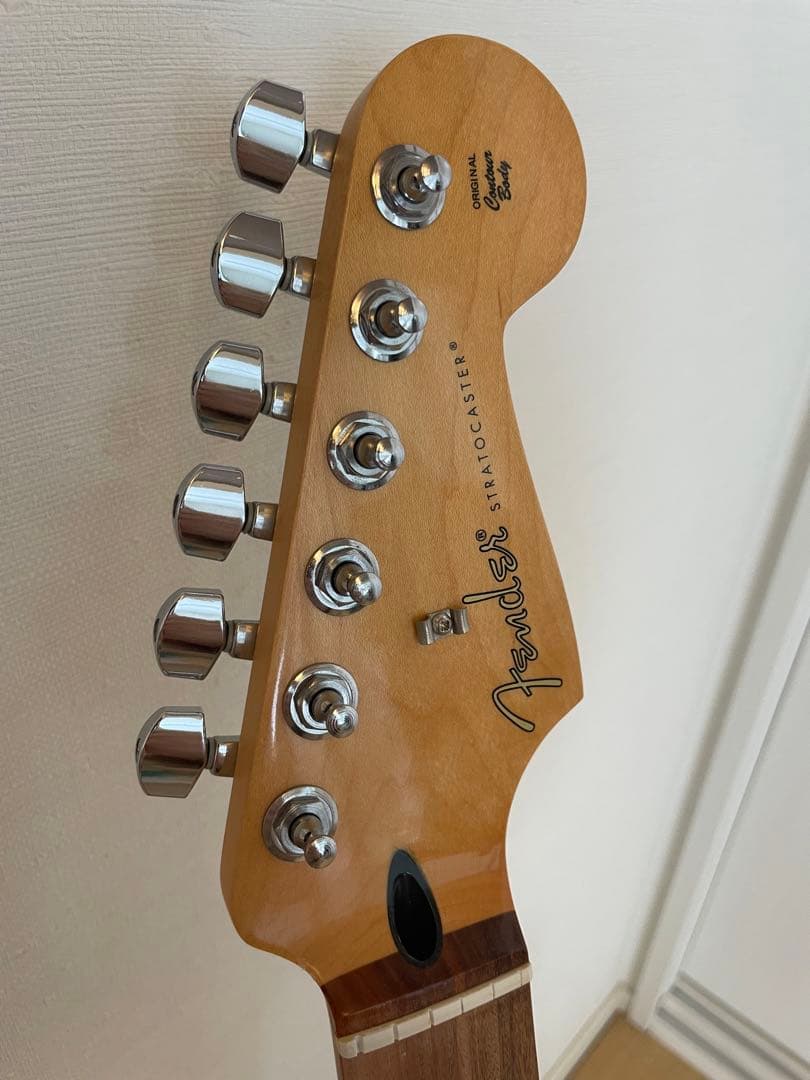 Fender Stratocaster ギター 白