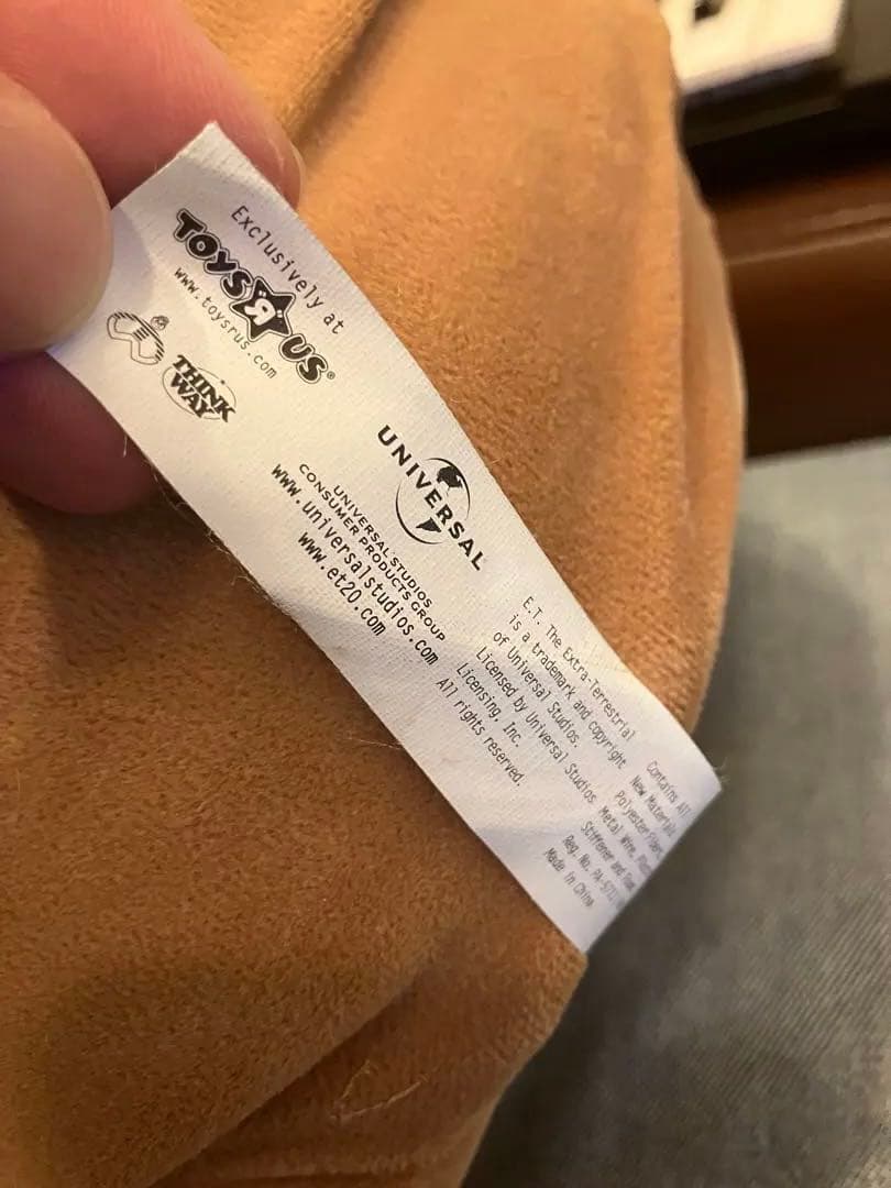 E.T. トイザらス限定 特大ぬいぐるみ20周年記念