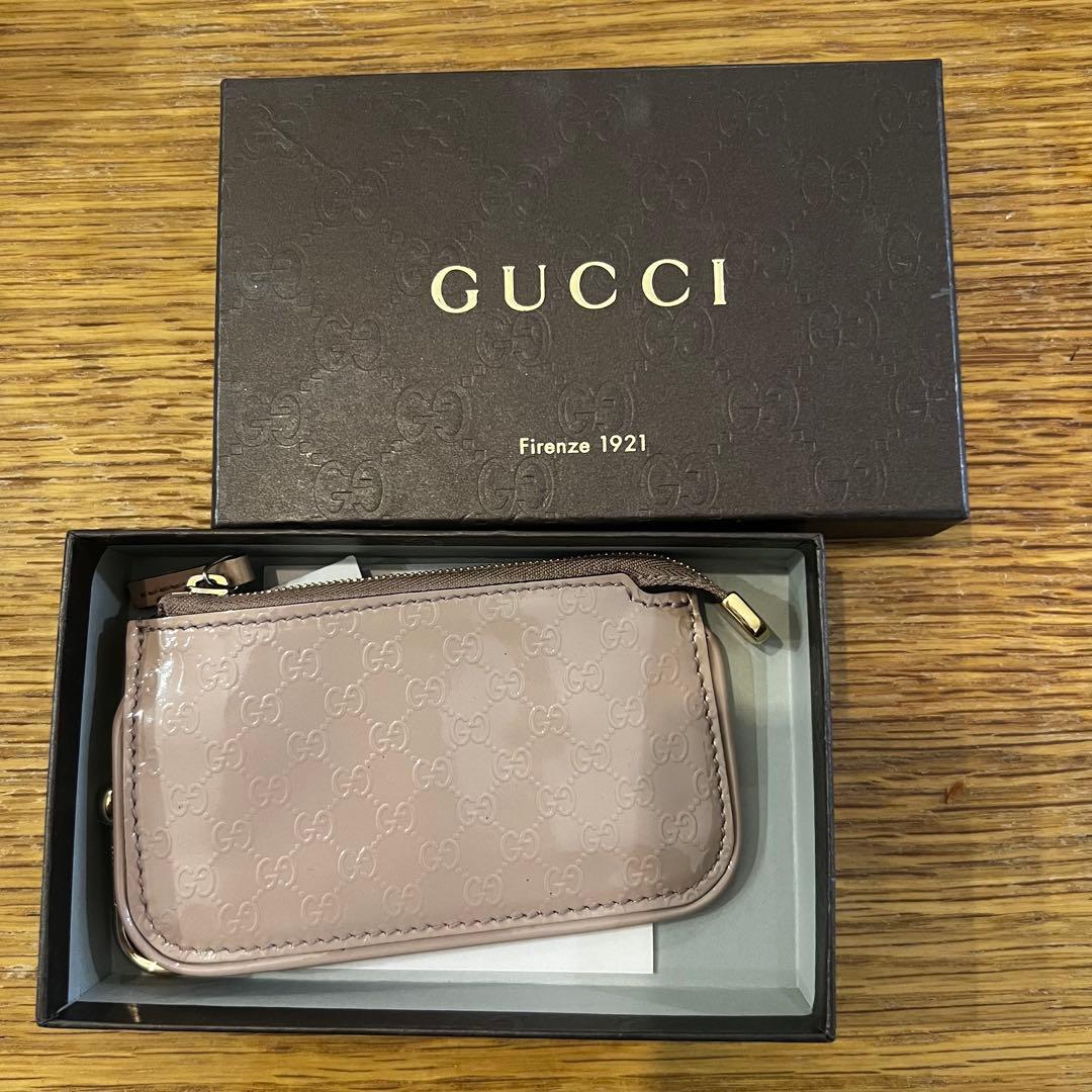 GUCCI シマ　キーフック付きケース