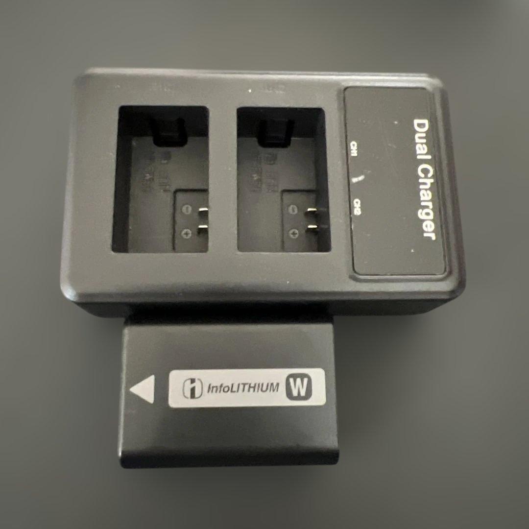 SONY ミラーレス一眼NEX-5R ブラック　ボディ、バッテリー、充