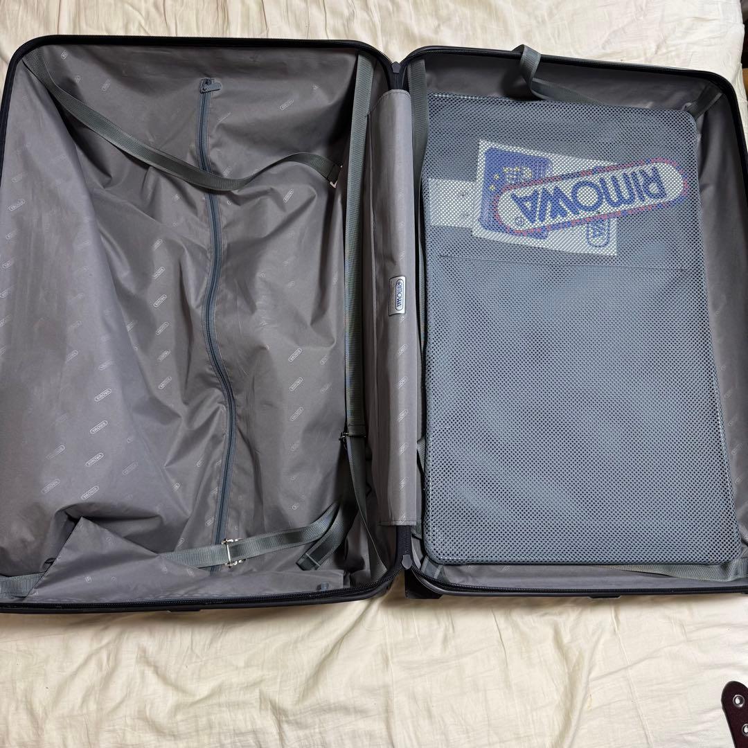 人気RIMOWA SALSA TROLLY 82 ブラック　TASロック2輪