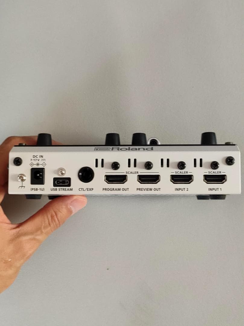 Roland V-02HD MK II ストリーミングビデオミキサー