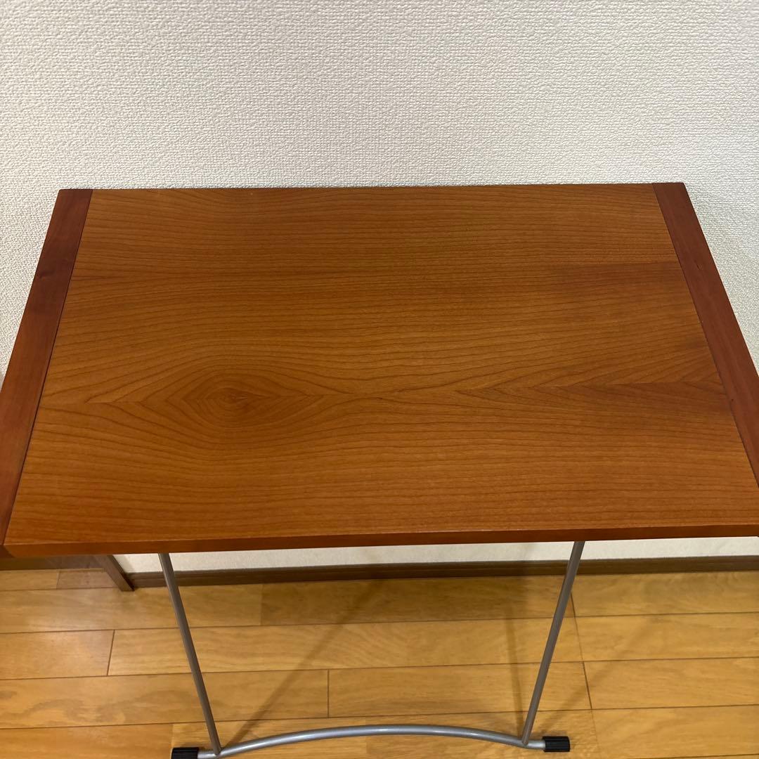 ポラダ社　アクタス　porada 木製サイドテーブル チェリー材　美品