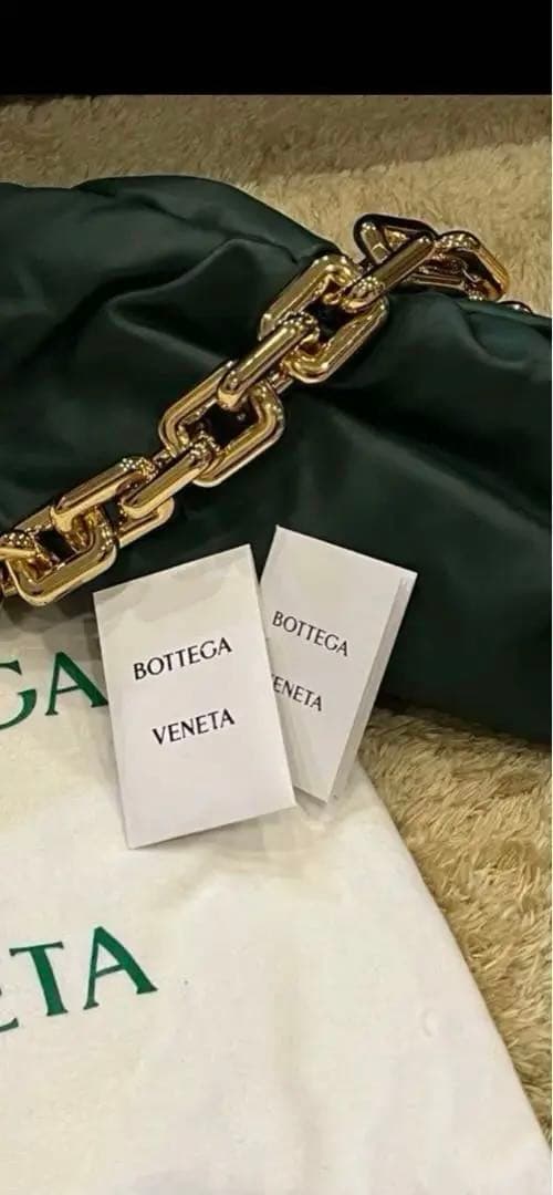 BOTTEGA VENETA チェーンショルダーバッグ　ザチェーンポーチ