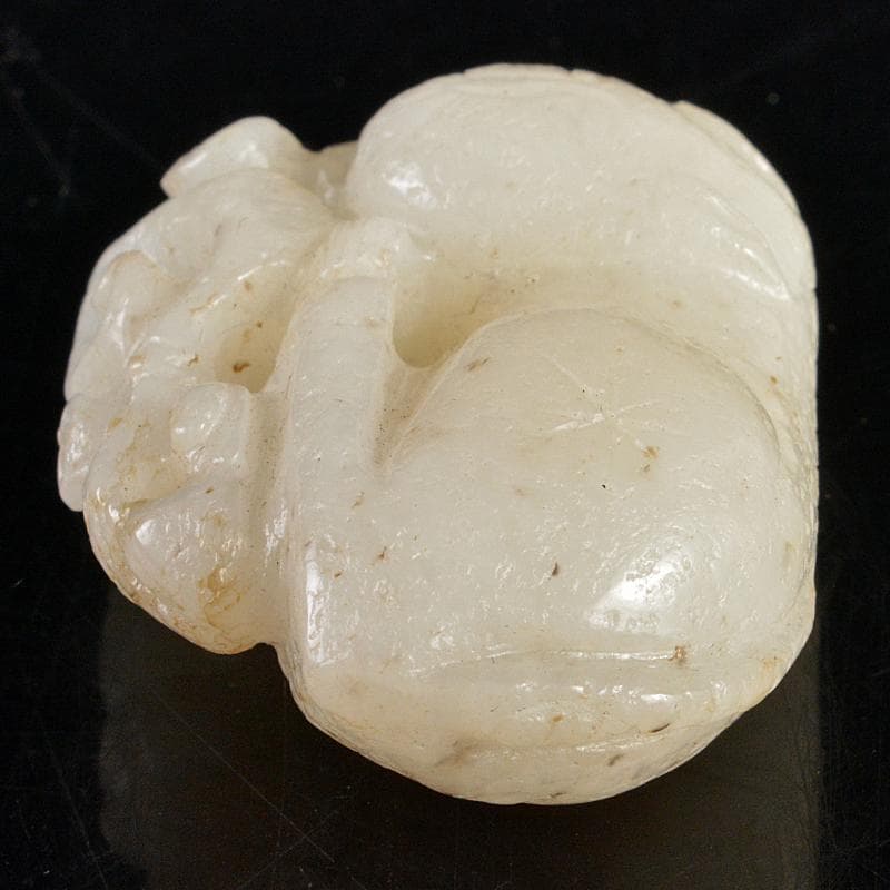 中国　玉石白玉彫刻　神獣　根付　置物　M　R5995E