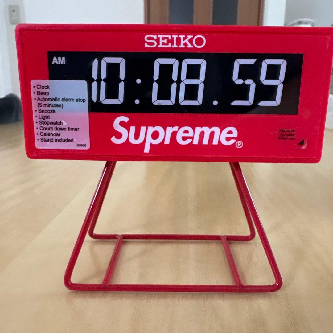 SEIKO Supreme シュプリーム デジタル置時計 レッド