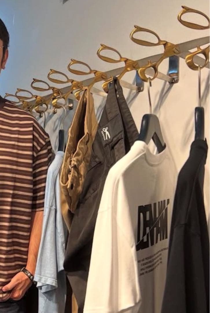 A1923【非売品】DENHAM ハサミ型ハンガーラック1本