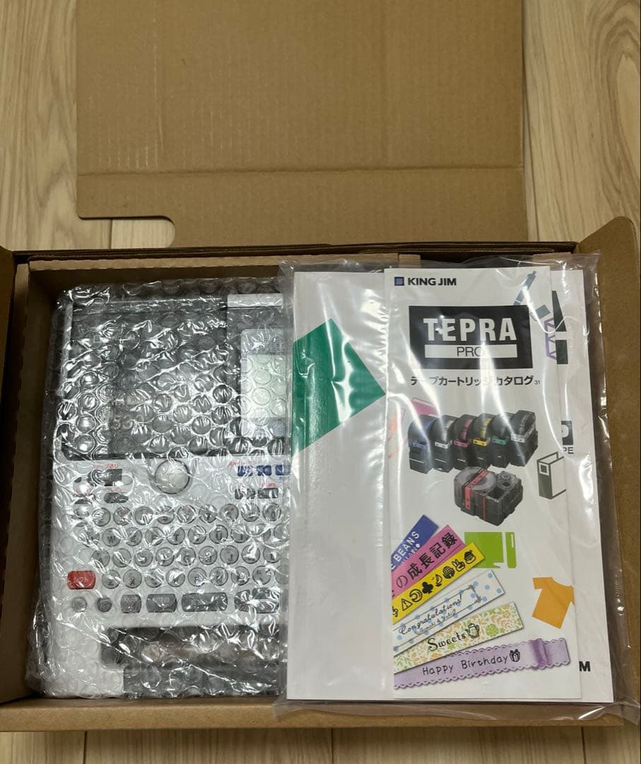 未使用品テープ6個付き　TEPRA SR530 ラベルライター