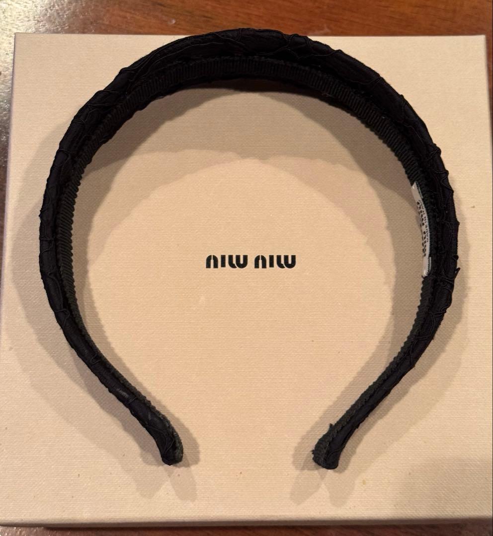 miumiu レースカチューシャ（ブラック）