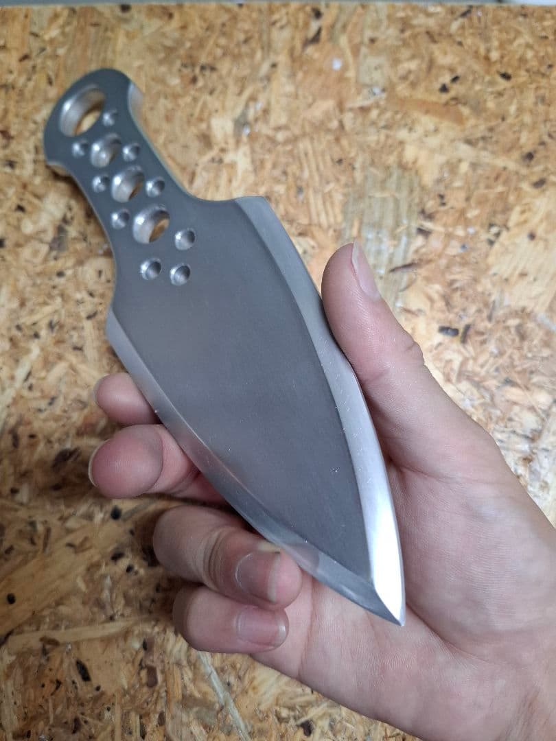 ダミー　クナイ　カランビット