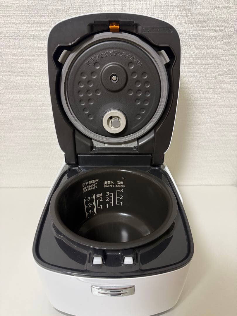 三菱 NJ-SV06R-W IHジャー炊飯器 3.5合 ホワイト 21年製