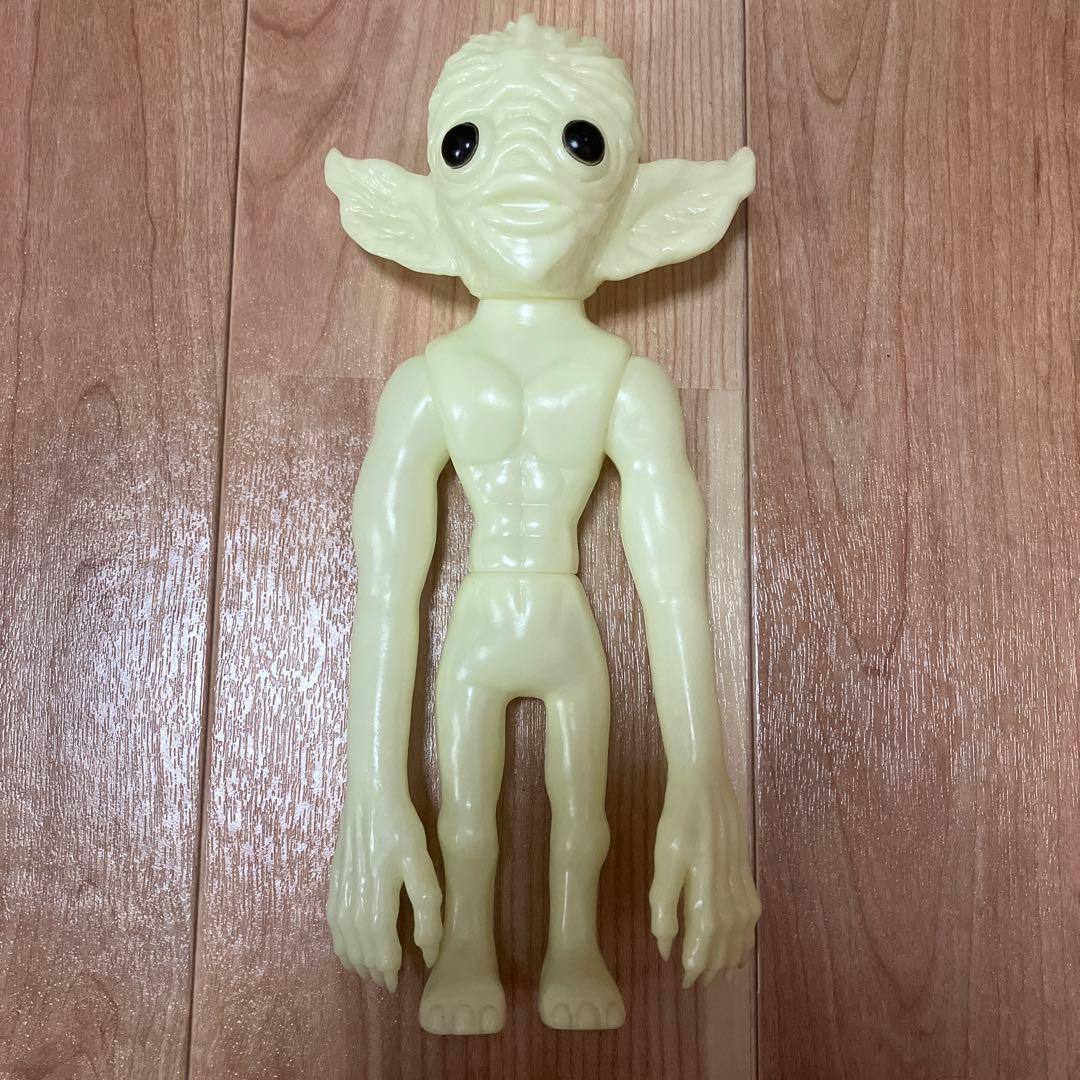 マーミット　ホプキンスビルの宇宙人　エイリアン　ソフビ　蓄光　 Marmit