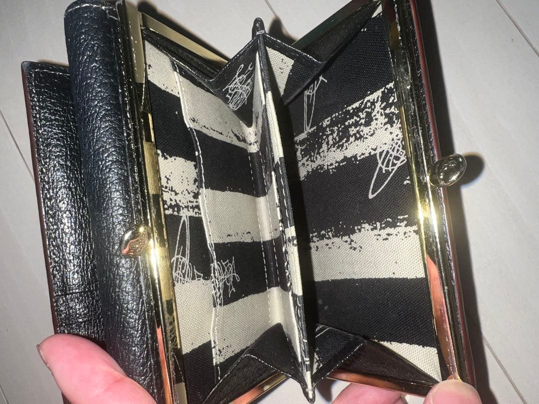 極美品Vivienne Westwoodヴィヴィアンウエストウッド 三つ折り財布