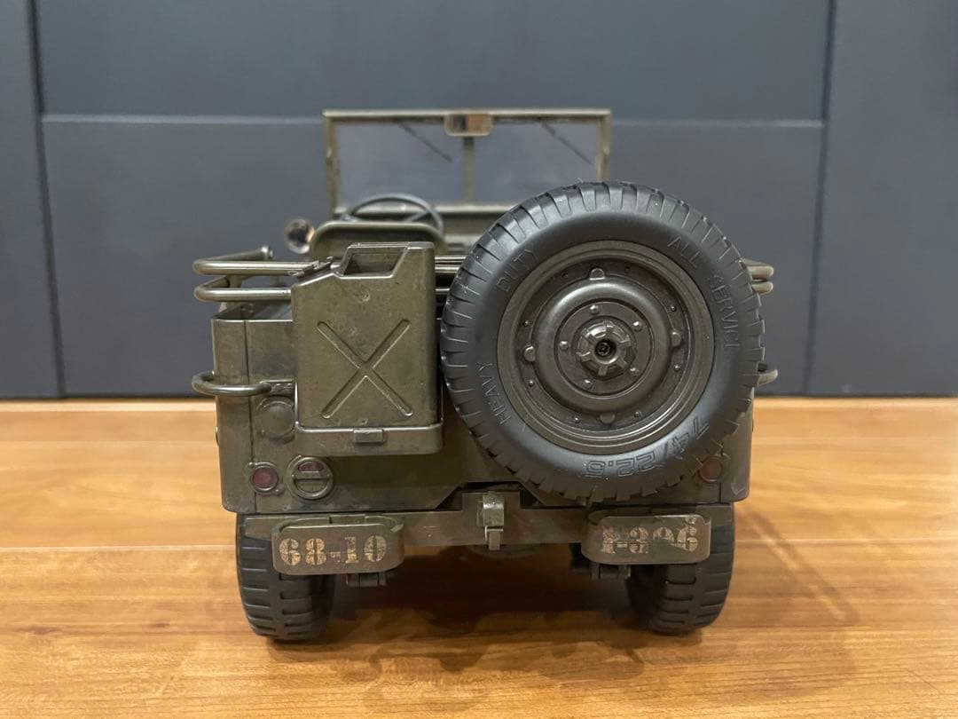 限界値下げウィリスジープ1/10ラジコンc8815ミリタリーウェザリングカスタム