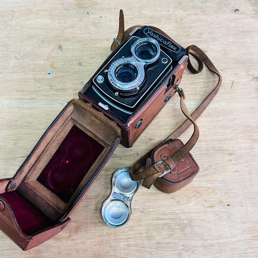 YashicaFlex 二眼レフカメラ レザーケース付き動作未確認