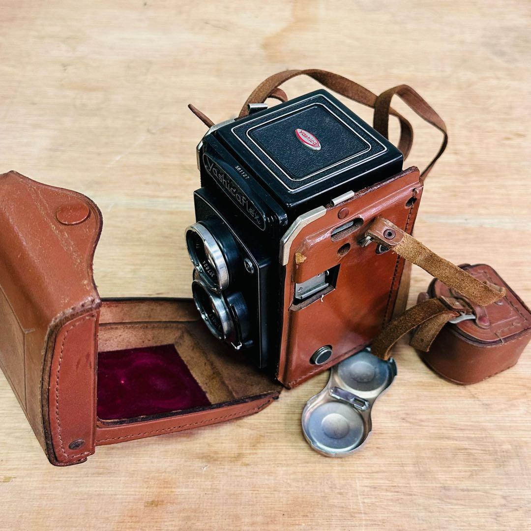 YashicaFlex 二眼レフカメラ レザーケース付き動作未確認