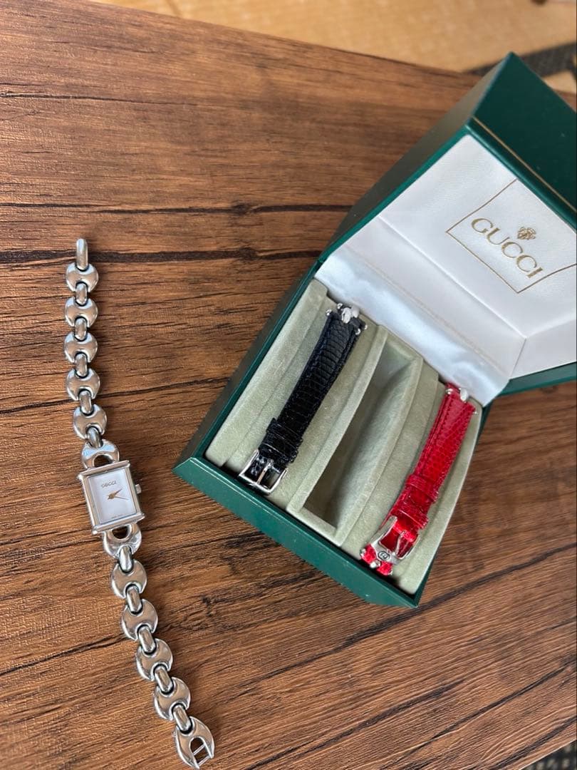 【BOX付き】　GUCCI 時計　ブレスレット　ベルトセット