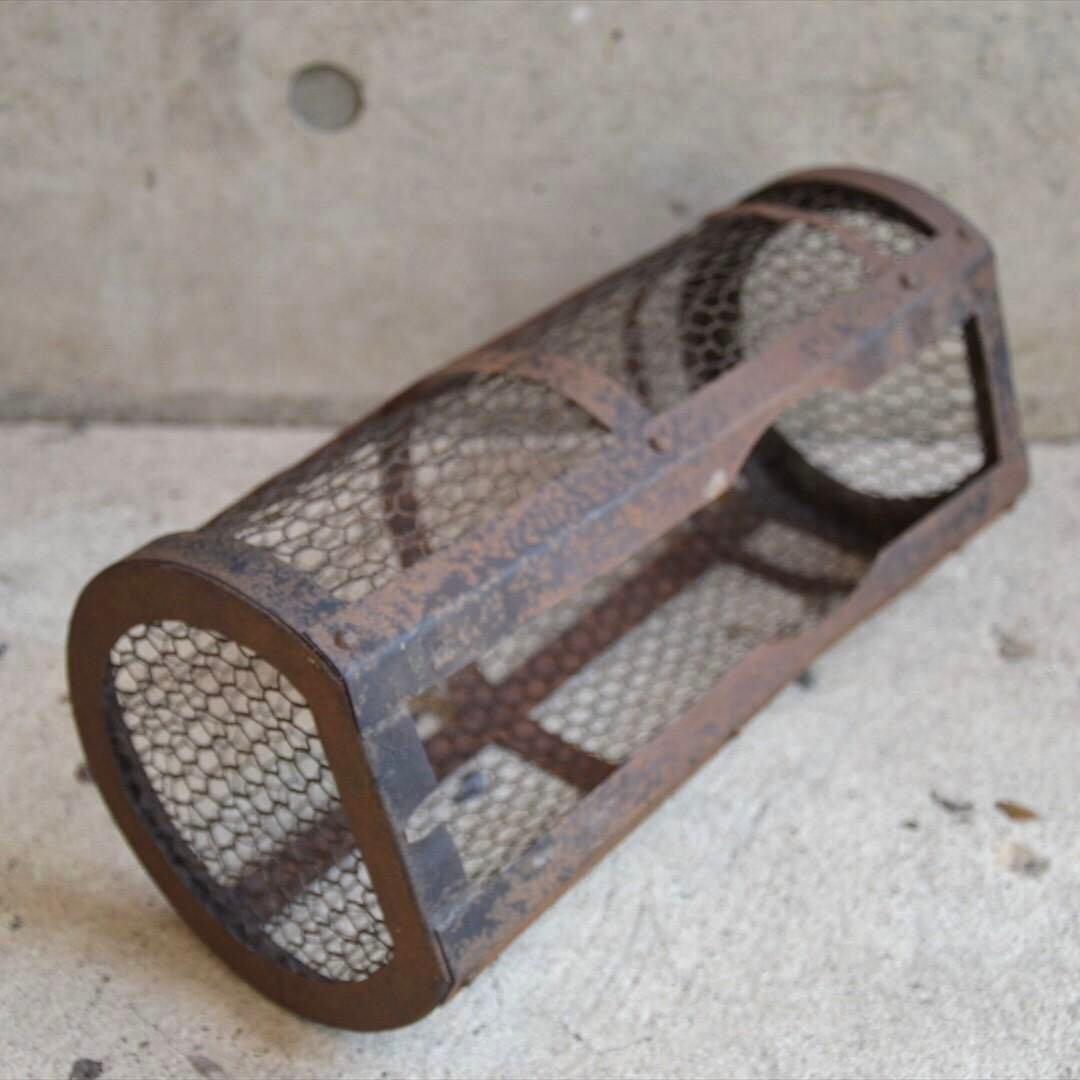 明治時代　鉄製　筒型行燈　置行燈　オブジェ　骨董品　アンティーク　レトロ