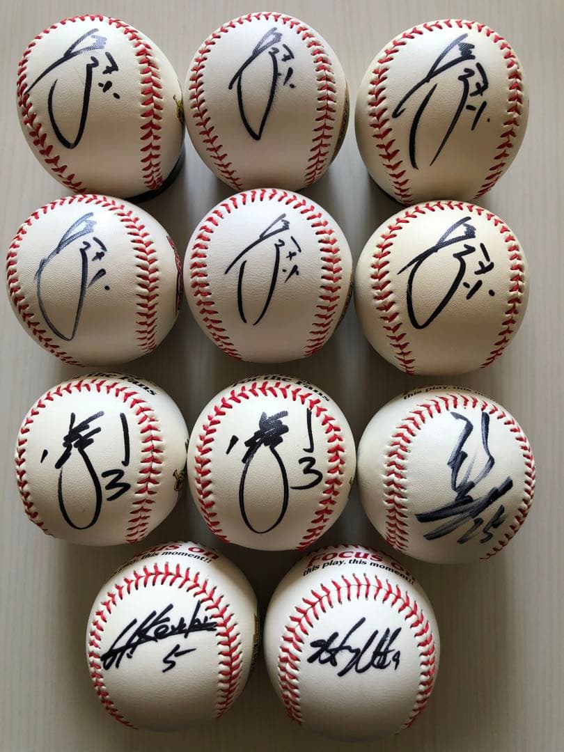 貴重阪神タイガースファン投げ入れサインボール