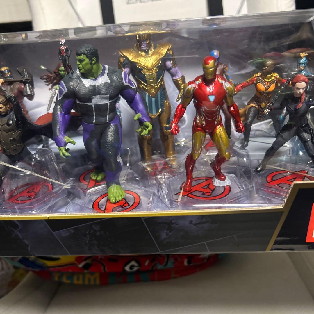 MARVEL STUDIOS メガフィギュアセット