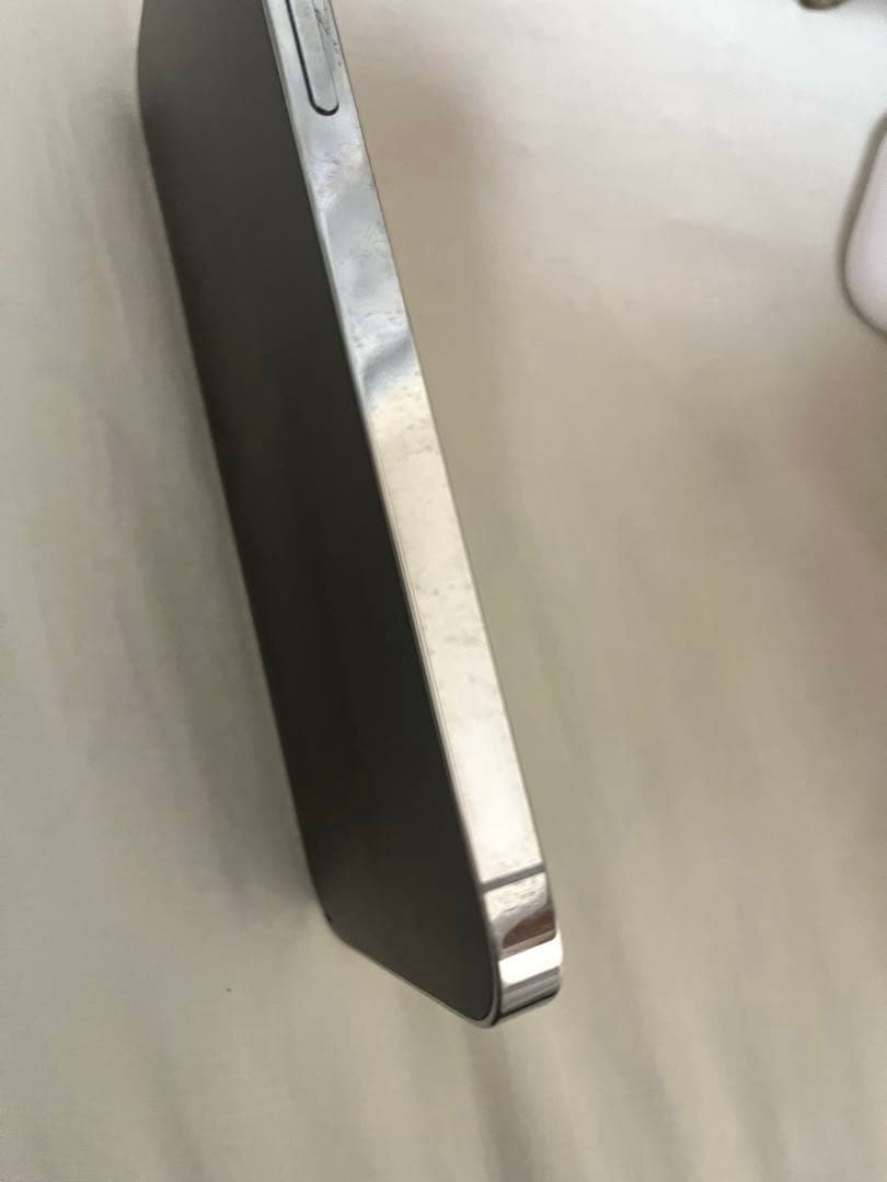 携帯電話本体 iPhone12pro 256gb