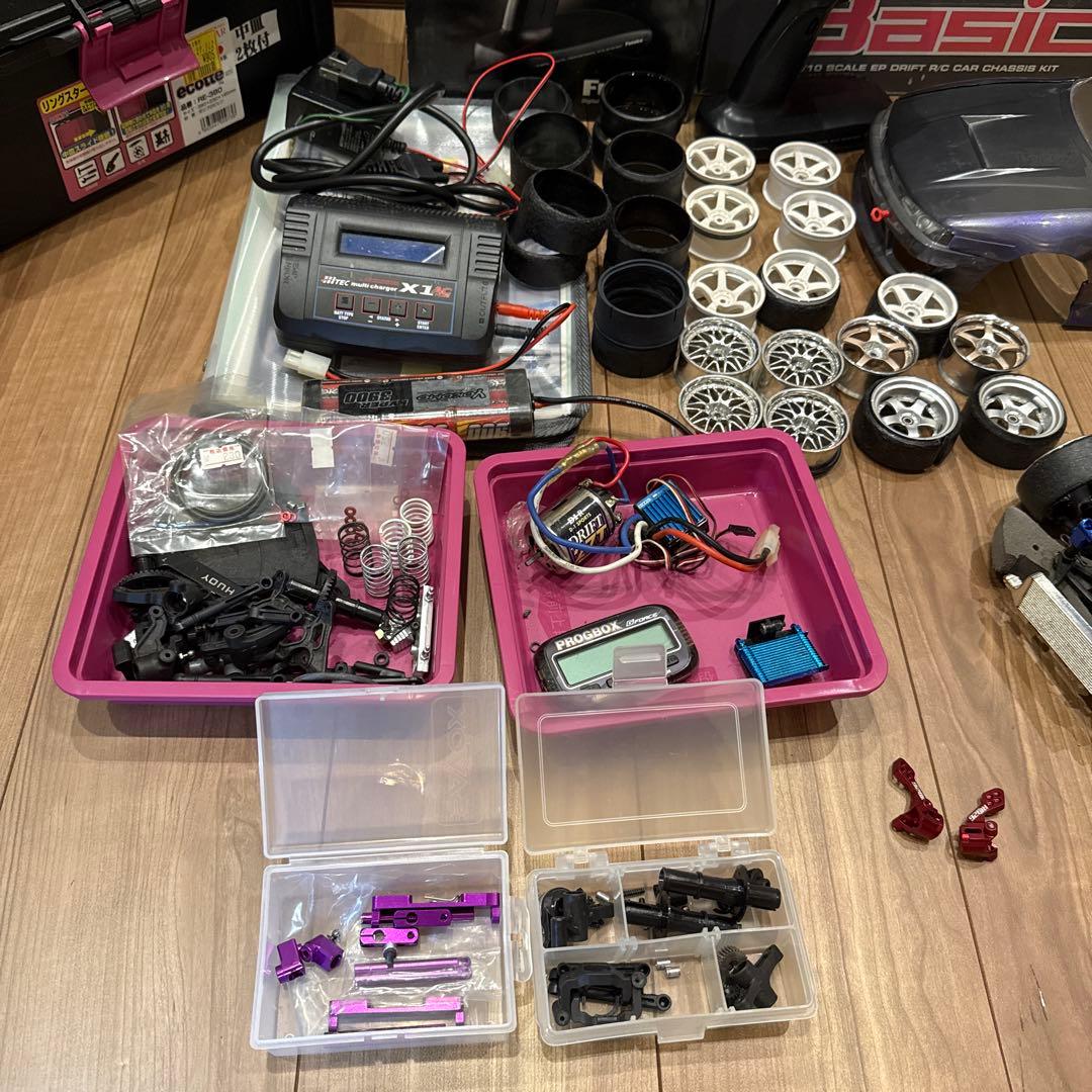 Yokomo DRIFT Basic ラジコンカーとホイールセット