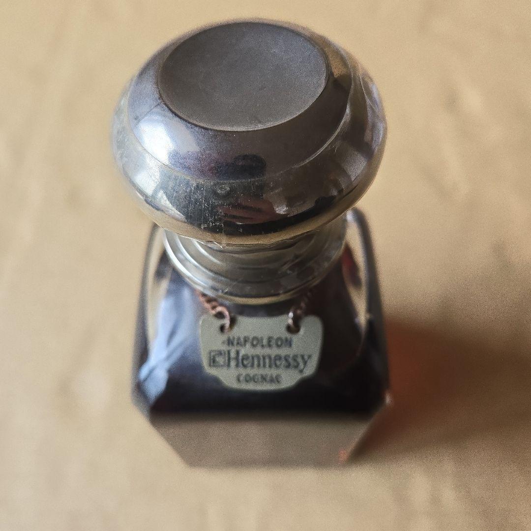p*f様 Hennessy NAPOLEON COGNAC 角瓶