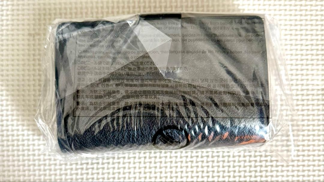 【新品未使用】マイケルコース　二つ折り財布　レディース　ブラック