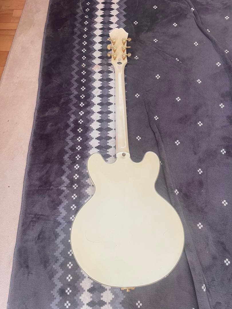 Epiphone ES-355 ホワイト　ギター