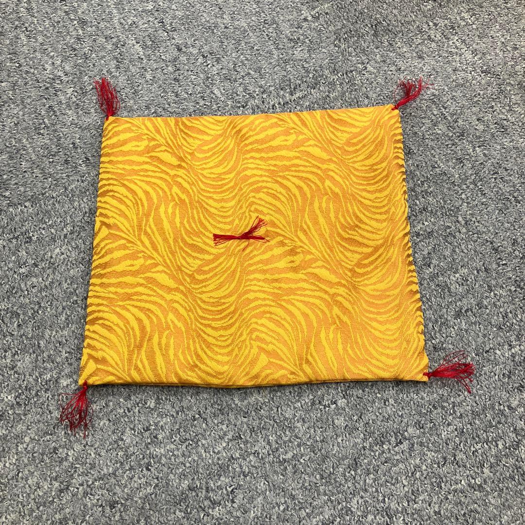 鳥獣文様綴織陣羽織　高台寺所蔵　干支置物　申