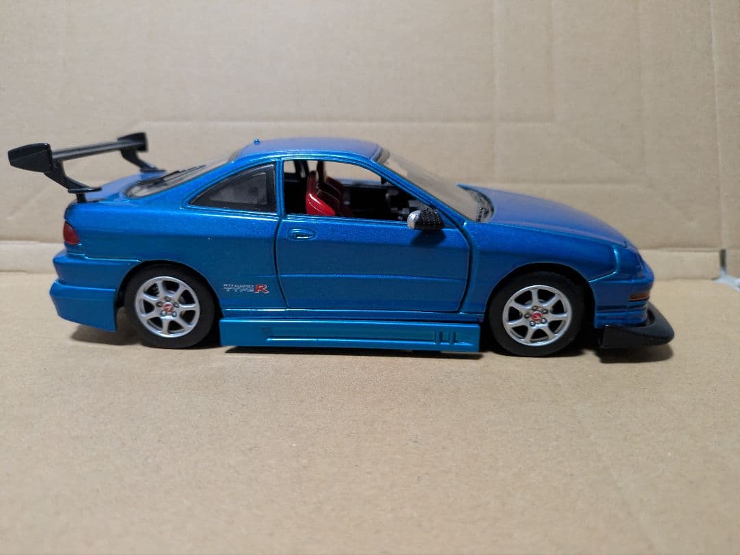 1/24 2000 アキュラ インテグラ タイプR（ブルー）
