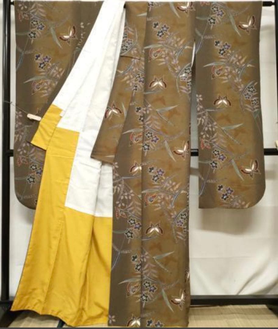 振袖フルセット6点サイズM〜Ｌ正絹　　舞蝶草花文　暈し染め