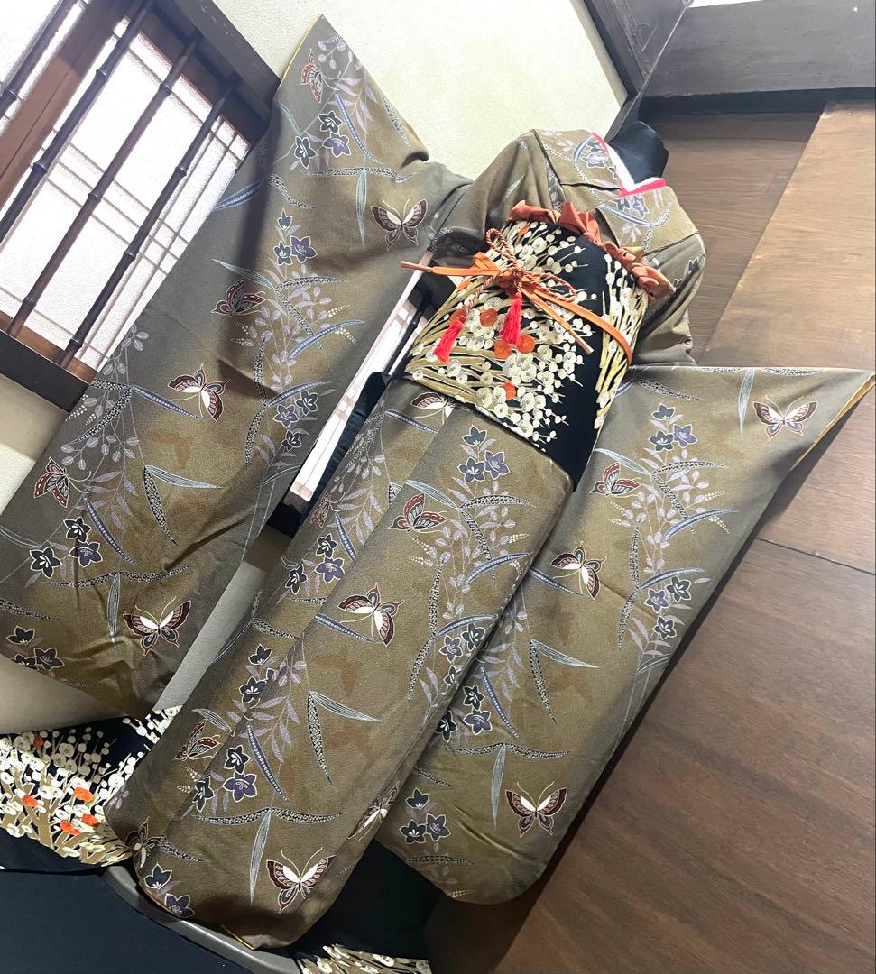 振袖フルセット6点サイズM〜Ｌ正絹　　舞蝶草花文　暈し染め