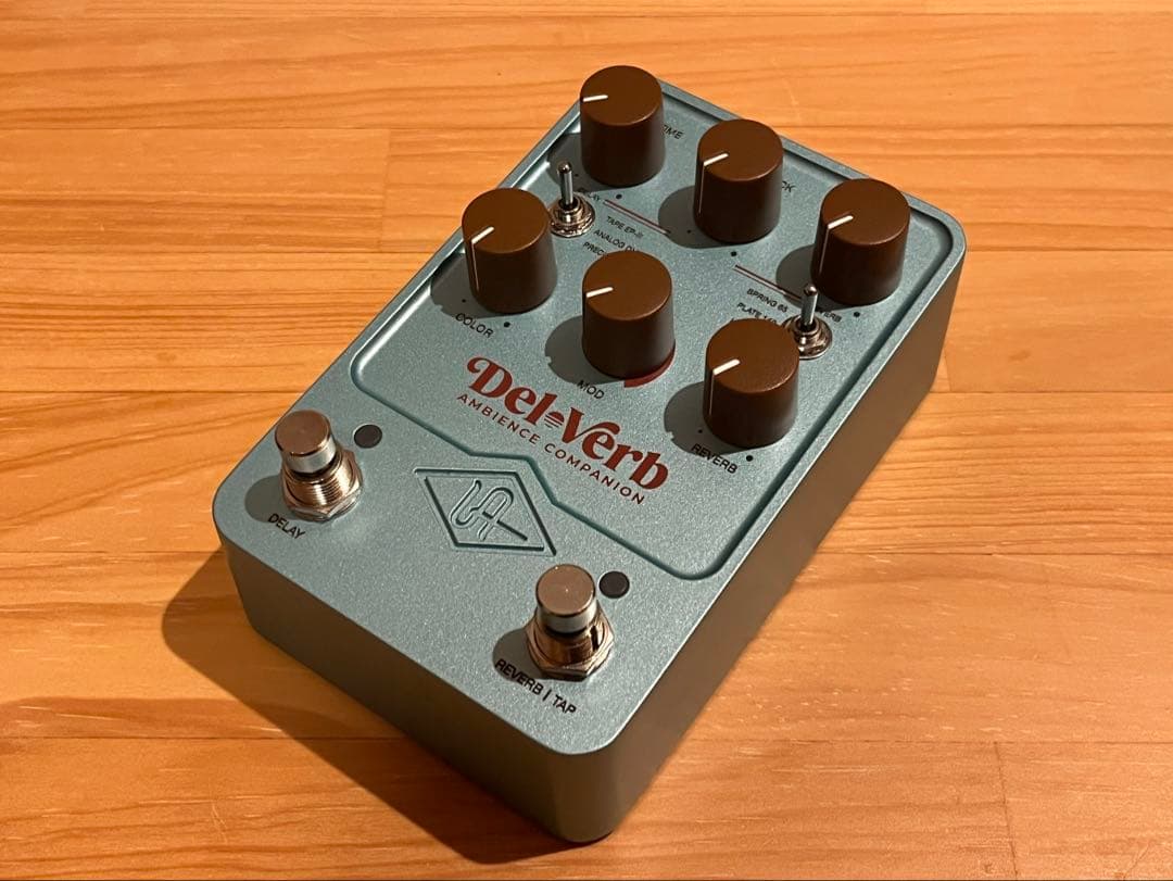 ギター UNIVERSAL AUDIO UAFX Del-Verb