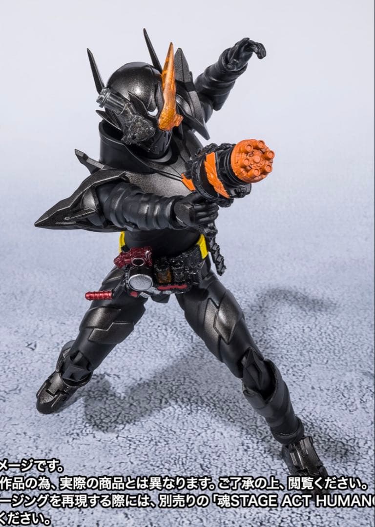 仮面ライダービルド　ラビットタンクハザードフォーム　ラビットラビットフォーム