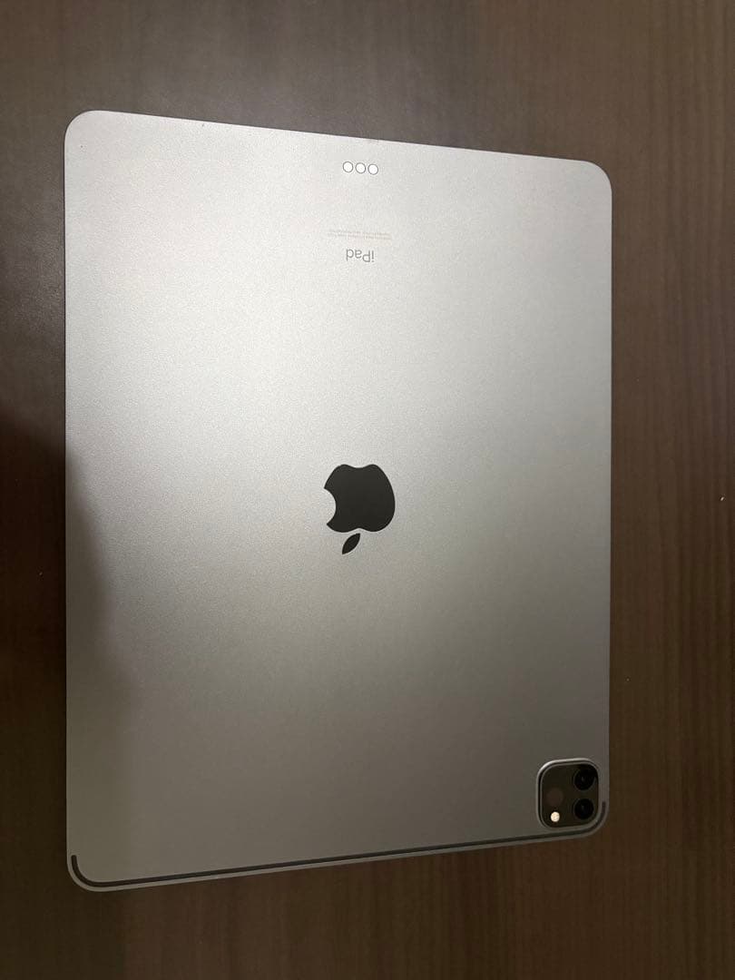 12.9インチ iPad Pro 128GB（第4世代）