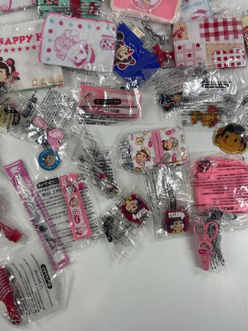 ア*ビ様 ペコちゃん グッズ キーホルダーセット 大量 引退セット