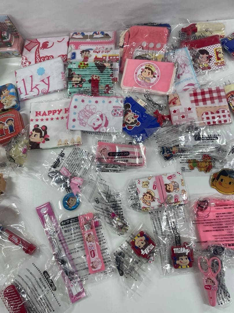 ア*ビ様 ペコちゃん グッズ キーホルダーセット 大量 引退セット