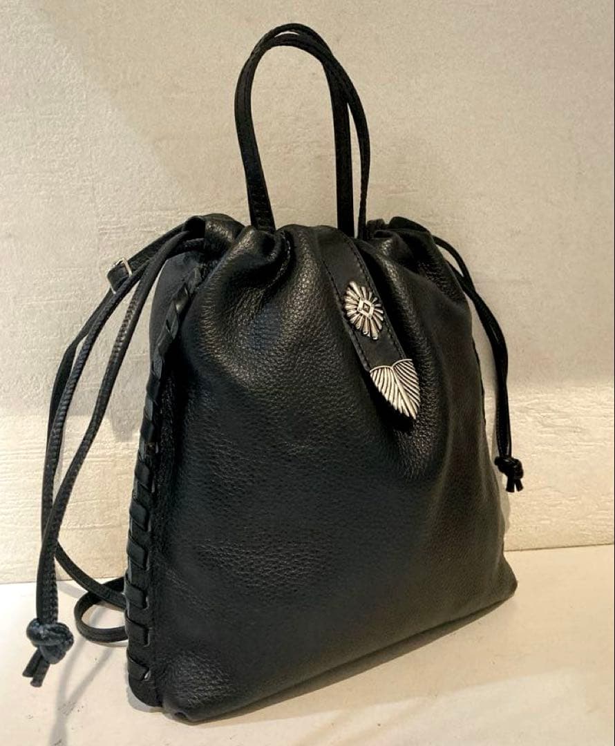 【美品】ear PAPILLONNER バックル巾着ショルダーバッグ　S 黒